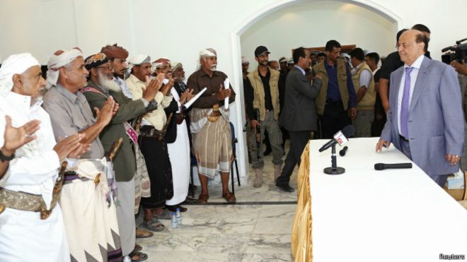 الرئيس عبد ربه منصور هادي بين مؤيديه في عدن جنوبي اليمن