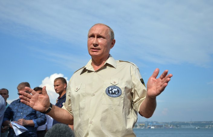 الرئيس الروسي فلاديمير بوتين على متن غواصة الأعماق